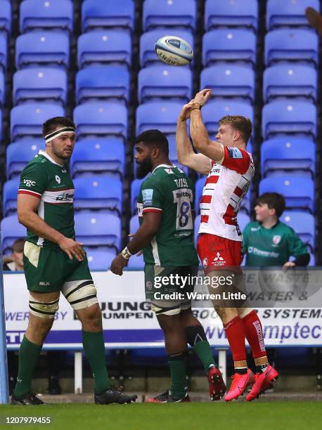 Ollie Thorley of Gloucester scores a try during the Gallagher Premiership Rugby match between London Irish and Gloucester Rugby at on February 22,...