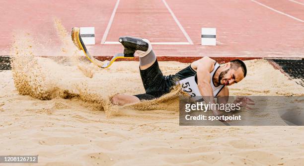 athlete disabled amputee long jump