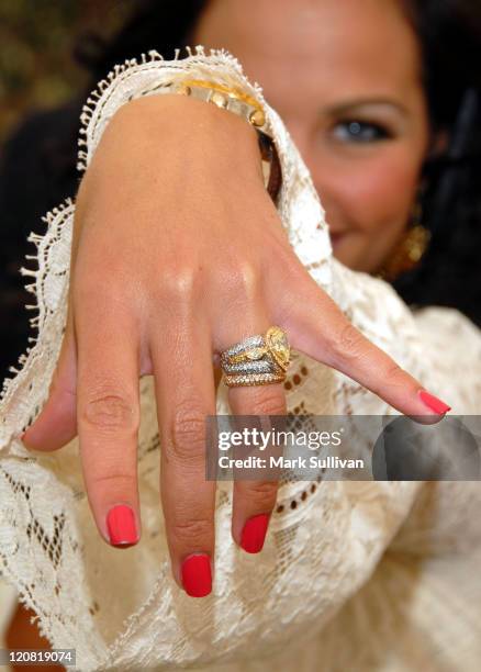 Tiffany Fallon, Playboys 2005 Playmate of the Year shows her wedding ring