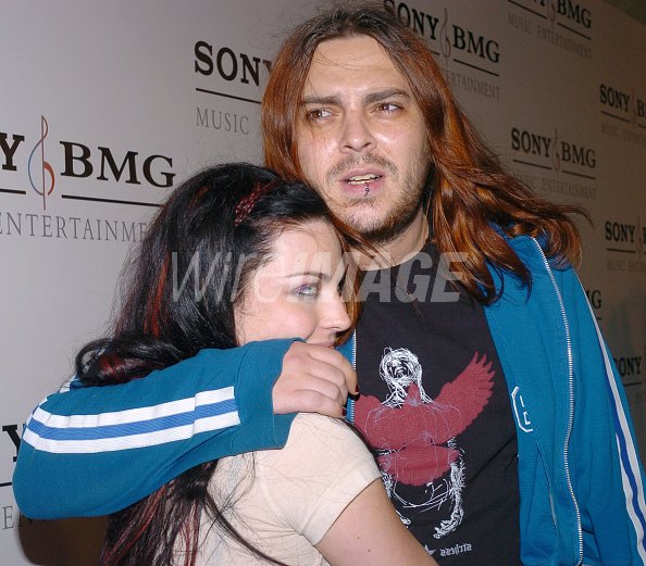 Amy Lee of Evanescence and Shaun Morgan of Seether | WireImage | 120819666