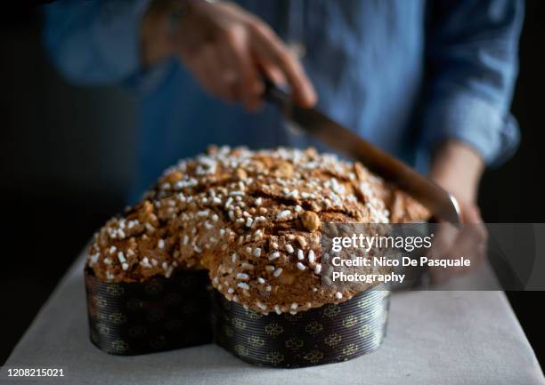 sweet bread - colomba pasquale - colomba foto e immagini stock