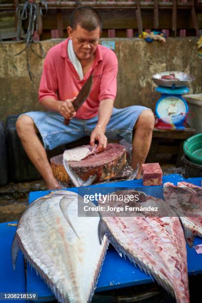 Fishmonger Def 46 Filipino Fishmonger Stock Photos, High-Res Pictures, and Images ...