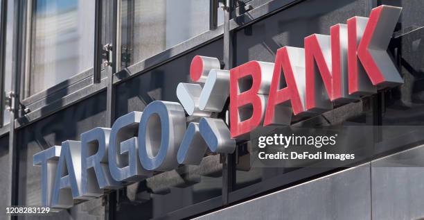 Targo Raus Targo Photos and Premium High Res Pictures - Getty Images