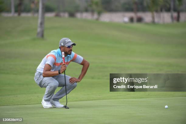 Piri Borja of the United States lines up a putt during the third round of the Estrella del Mar Open at Estrella del Mar Golf & Beach, on March 7,...