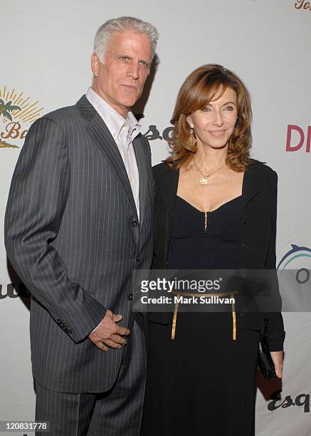 Ted Danson and Mary Steenburgen during Oceana Celebrates 2006 Partners Award Gala - Arrivals at Esquire House 360 in Los Angeles, California, United...
