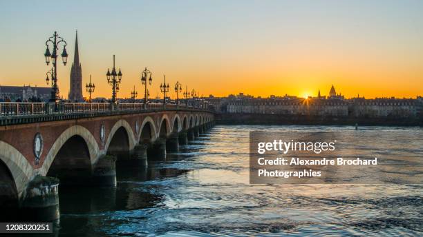 bordeaux - architecture - bordeaux stock pictures, royalty-free photos & images