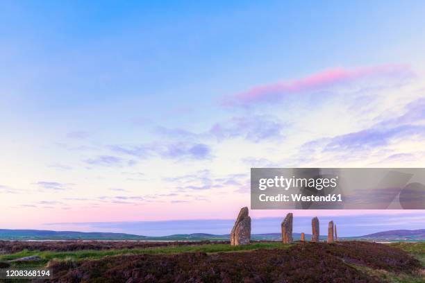 scotland, orkney islands, mainland, ring of brodgar, neolithic henge and stone circle at sunset - orkney stock pictures, royalty-free photos & images