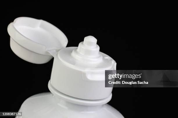 multipurpose solution bottle for rinsing, disinfecting, cleaning, and storing soft eye contact lenses - 生理食塩水 ストックフォトと画像