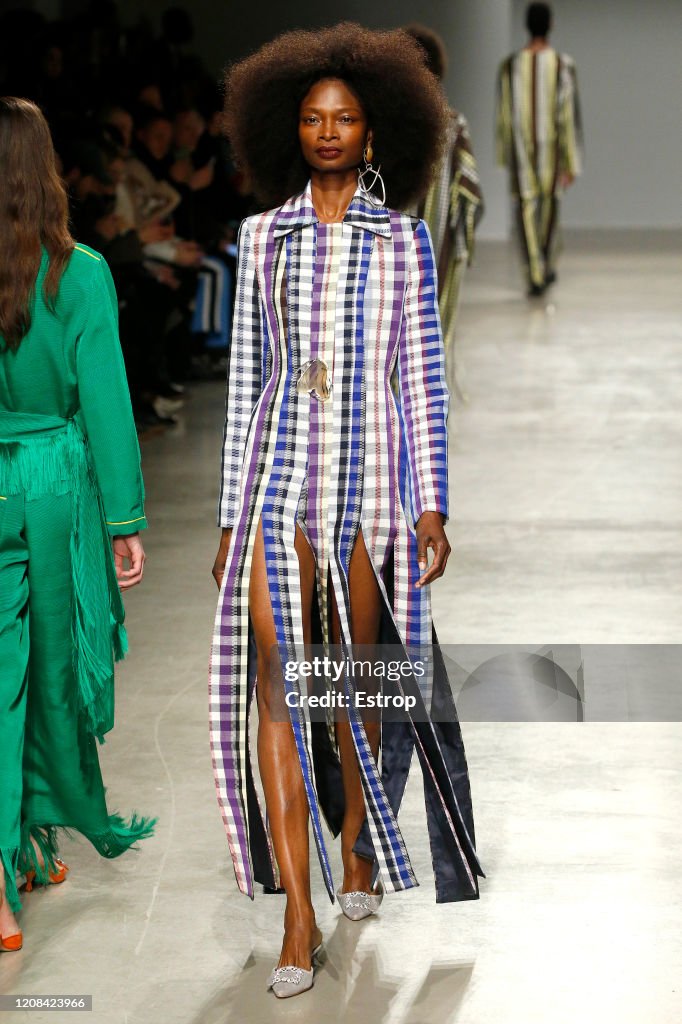 Kenneth Ize : Runway - Paris Fashion Week Womenswear Fall/Winter 2020/2021