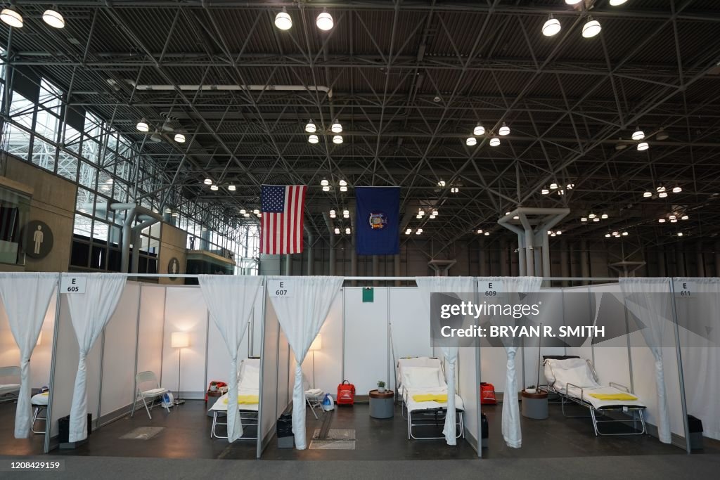 TOPSHOT-US-HEALTH-virus-Cuomo-POLITICS
