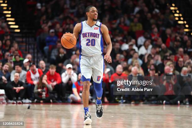 Brandon Knight of the Detroit Pistons dribbles with the ball in the fourth quarter against the Portland Trail Blazers during their game at Moda...