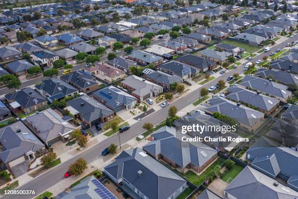 modern suburban residential area - melbourne aerial view stockfoto's en -beelden