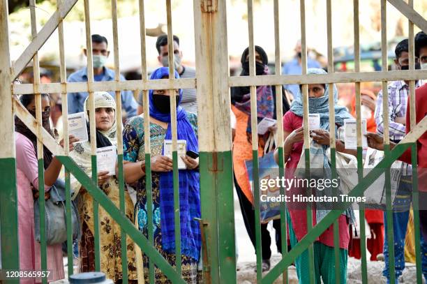 Ration Shop In India Photos and Premium High Res Pictures - Getty Images
