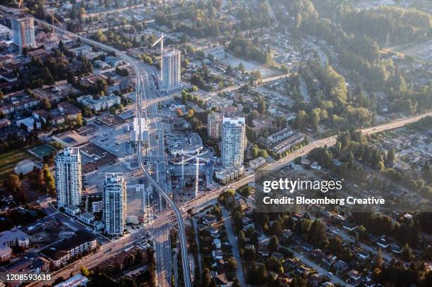 vancouver skyline - vancouver train stock pictures, royalty-free photos & images