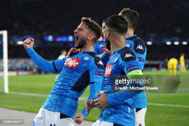 Dries Mertens of SSC Napoli celebrates with teammates Mario Rui and Lorenzo Insigne of SSC Napoli after scoring his teams first goal during the UEFA...