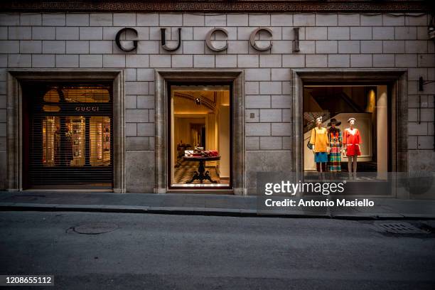 77 Condotti Gucci Photos and Premium High Res Pictures - Getty Images