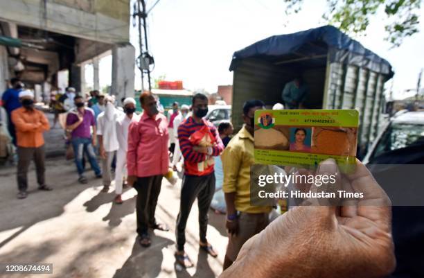 Indian Ration Card Photos et images de collection - Getty Images