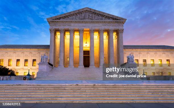 afterglow, united states supreme court building, washington dc, america - us supreme court building stockfoto's en -beelden