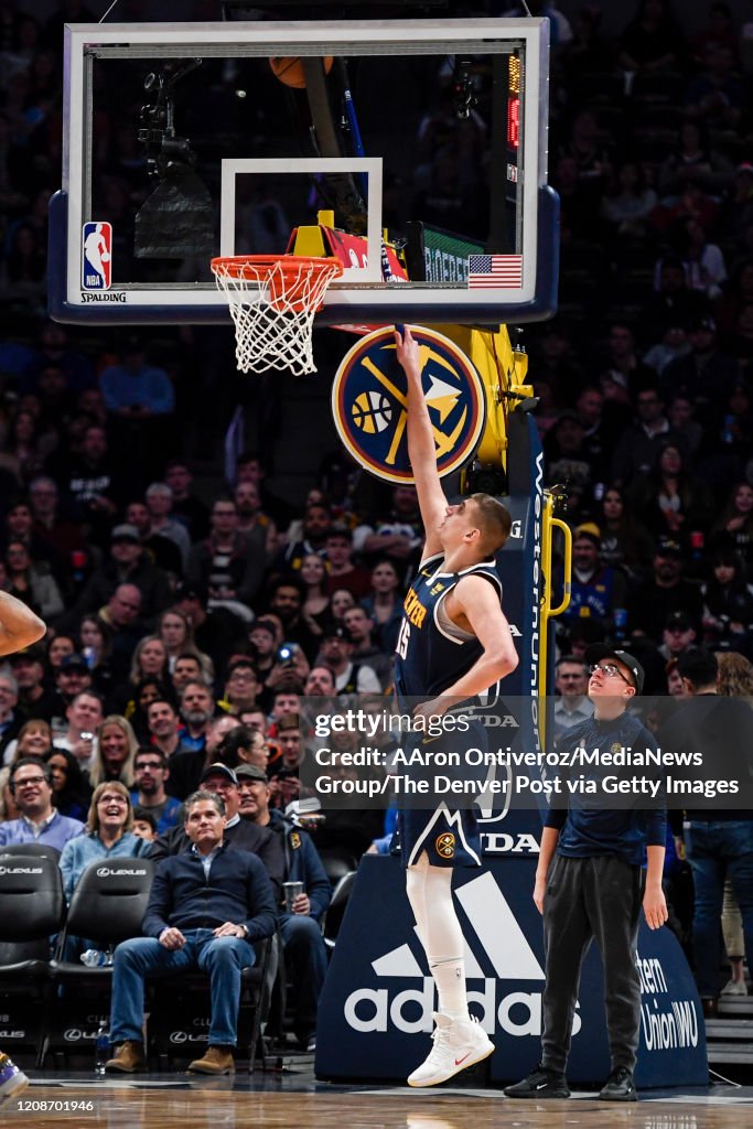 DENVER NUGGETS VS DETROIT PISTONS, NBA REGULAR SEASON