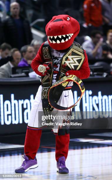 Riverside Raptors Rvc Mascot The Raptor Mascot Photos and Premium High Res Pictures - Getty Images