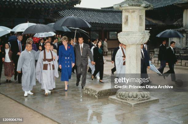 Diana, Princess of Wales visits the Bulguksa Buddhist temple in Gyeongju, South Korea, 5th November 1992.
