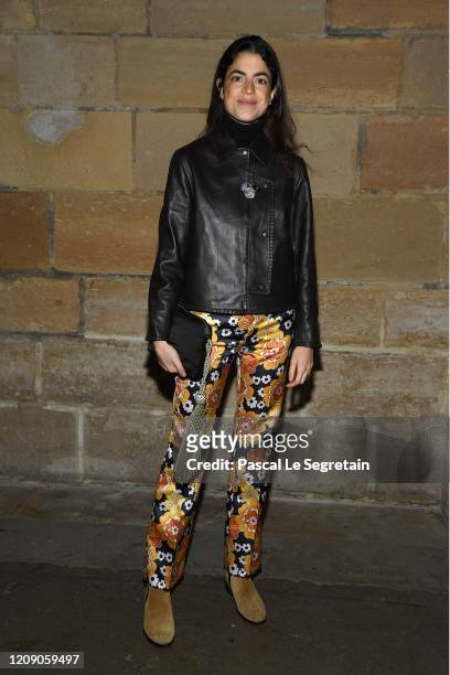 Leandra Medine arrives at the Paco Rabanne show at La Conciergerie as part of the Paris Fashion Week Womenswear Fall/Winter 2020/2021 on February 27,...
