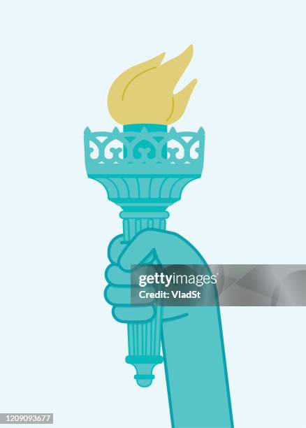 ilustrações de stock, clip art, desenhos animados e ícones de statue of liberty new york city usa hand holding torch - portador de tocha