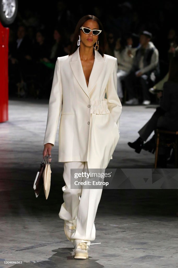 Off-White : Runway - Paris Fashion Week Womenswear Fall/Winter 2020/2021