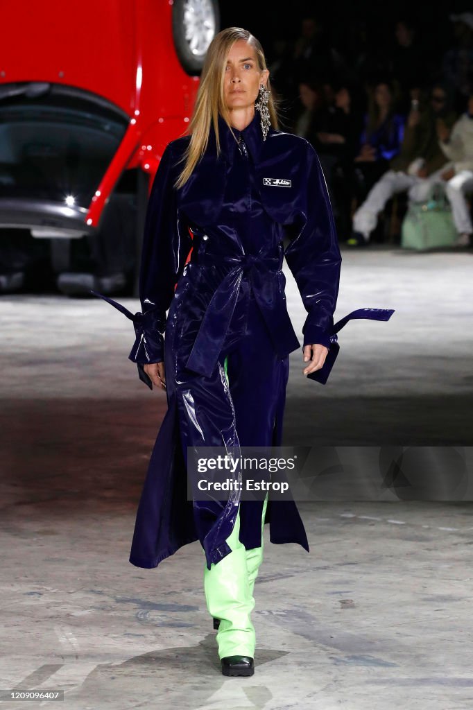 Off-White : Runway - Paris Fashion Week Womenswear Fall/Winter 2020/2021