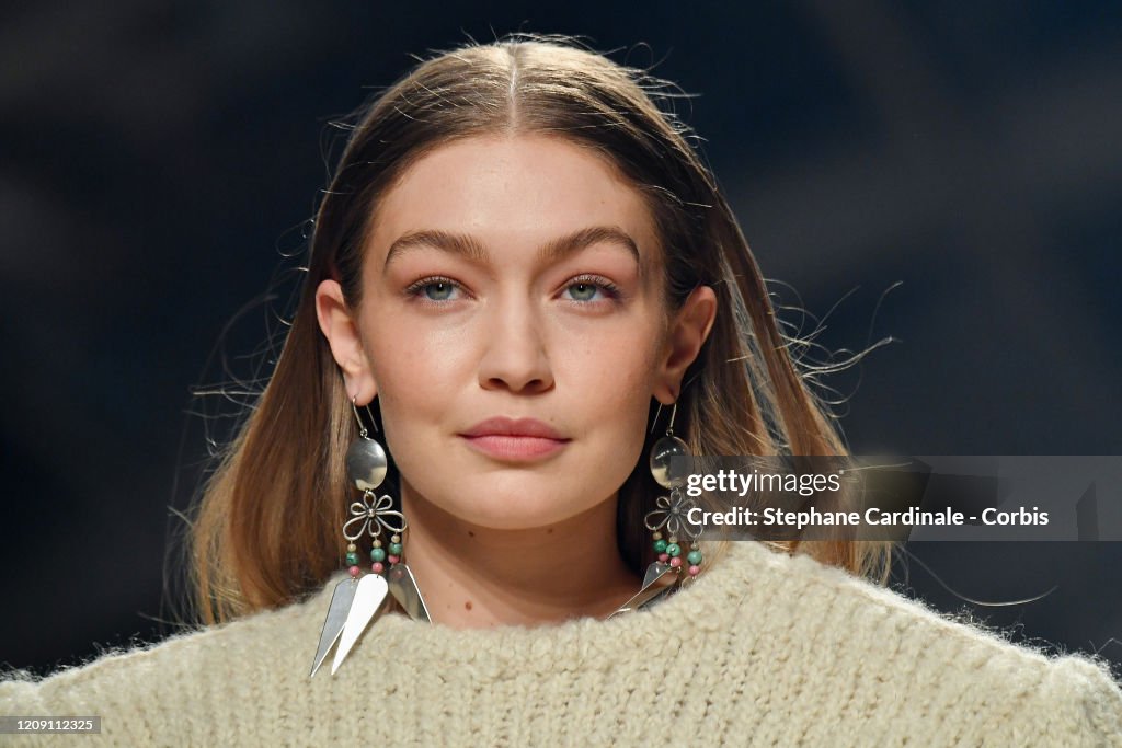 Isabel Marant : Runway - Paris Fashion Week Womenswear Fall/Winter 2020/2021