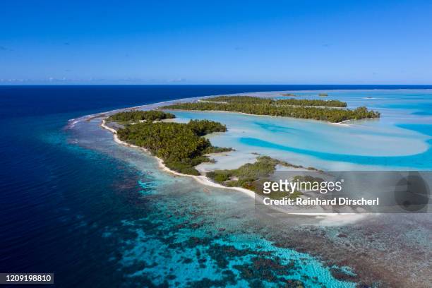 fakarava atoll, tuamotu archipel, french polynesia - pacific stock pictures, royalty-free photos & images
