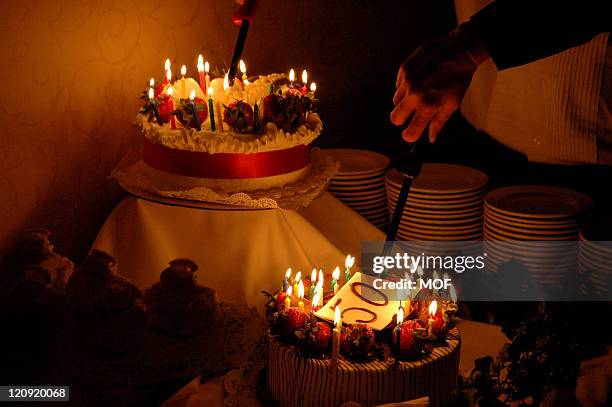 happy 50th birthday - 50th birthday stock pictures, royalty-free photos & images