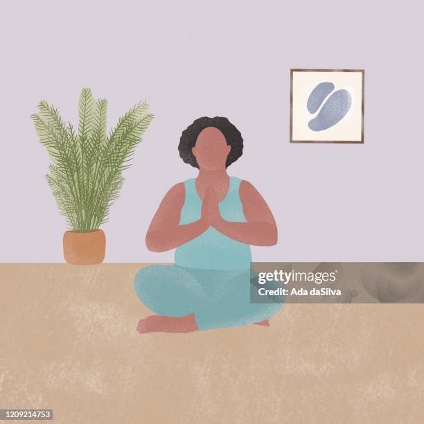 eine junge plus-size-frau, die yoga macht - yogalehrer stock-grafiken, -clipart, -cartoons und -symbole