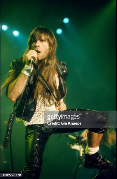 Iron Maiden, Bruce Dickinson, Vorst Nationaal, Brussel, Belgium, 17 August 1992.