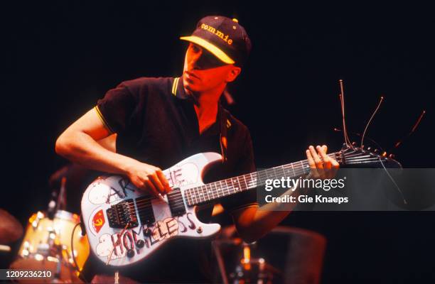 Rage Against The Machine, Tom Morello, Pinkpop Festival, Landgraaf, Holland, 27 May 1996.