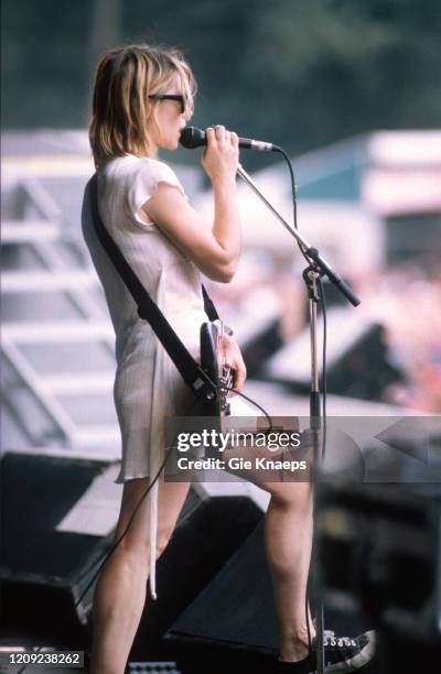 Sonic Youth, Kim Gordon, Torhout/Werchter Festival, Werchter, Belgium, 4 July 1993.