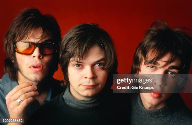 Studio portrait of Supergrass, Gaz Coombes, Mick Quinn, Danny Goffey, Vaartkapoen , Brussel, Belgium, 9 December 1995.