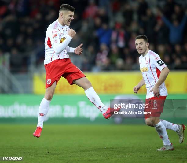 Erik Wekesser of Regensburg celebrates his team's first goal during the Second Bundesliga match between SSV Jahn Regensburg and SG Dynamo Dresden at...