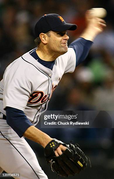 Detroit Tigers' Starter, Kenny Rogers, bears down during their game against the Chicago White Sox September 18, 2006 at U.S. Cellular Field in...