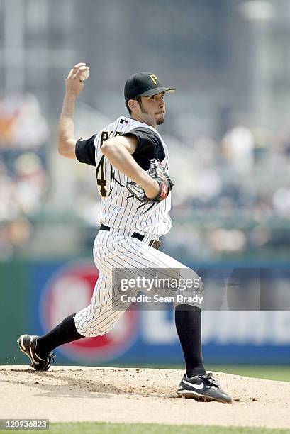 Pittsburgh Pirates pitcher Oliver Perez in action against the Atlanta Braves on June 5, 2005 at PNC Park in Pittsburgh, Pennsylvania.