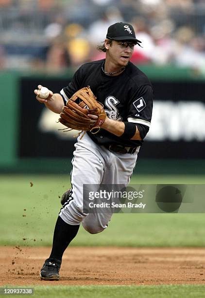 Chicago White Sox Joe Crede throws to first during action against Pittsburgh Pirates at PNC Park in Pittsburgh, Pennsylvania on June 29, 2006.