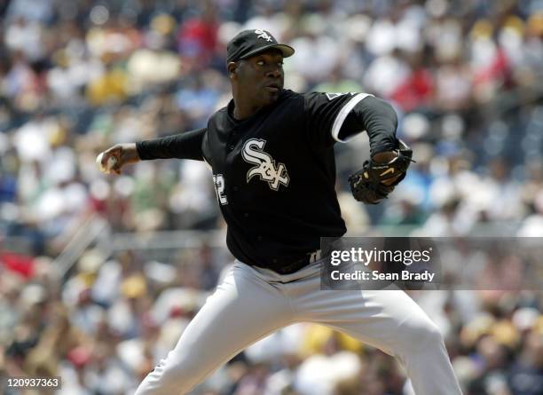 Chicago White Sox Jose Contreras delivers against Pittsburgh Pirates at PNC Park in Pittsburgh, Pennsylvania on June 29, 2006.