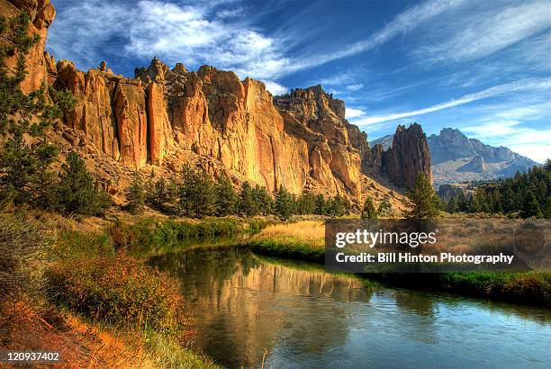 smith rock park - smith rock state park fotografías e imágenes de stock