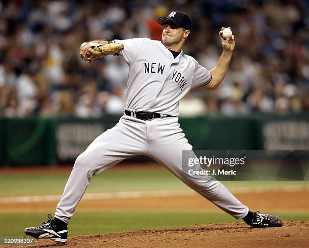 New York Yankee starting pitcher Al Leiter prepares to make a pitch in Wednesday night's game against the Tampa Bay Devil Rays at Tropicana Field in...