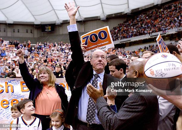 Syracuse head coach Jim Boeheim acknowledges the Syracuse fans following the game. Syracuse defeated Providence 91-66 at the Carrier Dome in...