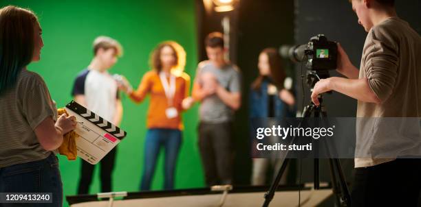 clase de medios de televisión - estudio de cine o televisión fotografías e imágenes de stock