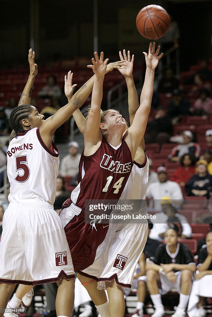 NCAA Women's Basketball - Massachusetts vs Temple - January 4, 2005