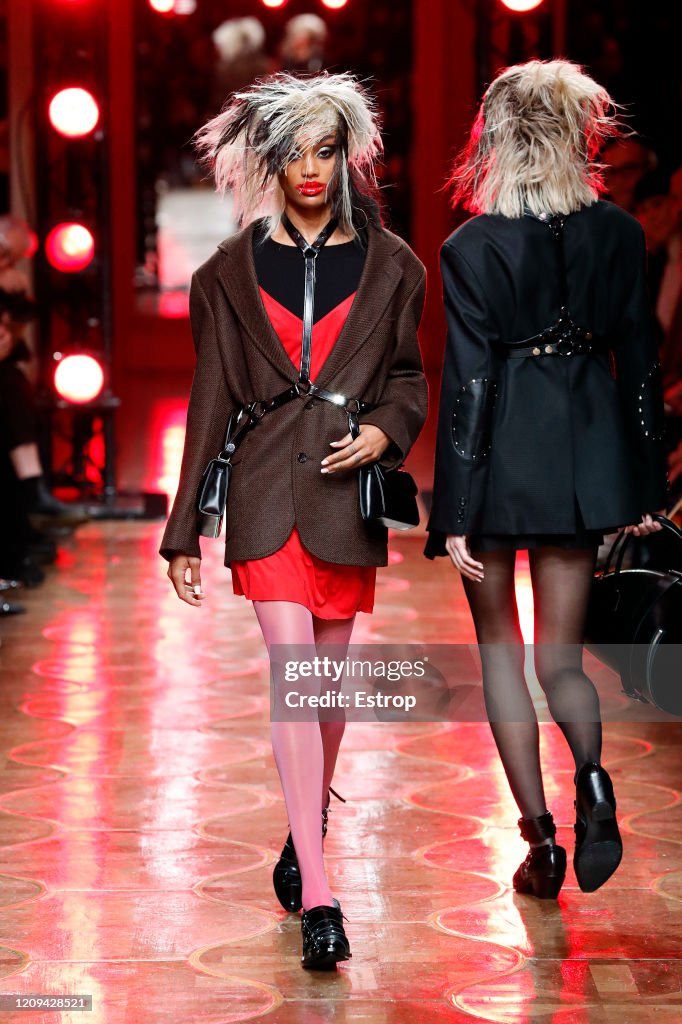 Junya Watanabe : Runway - Paris Fashion Week Womenswear Fall/Winter 2020/2021