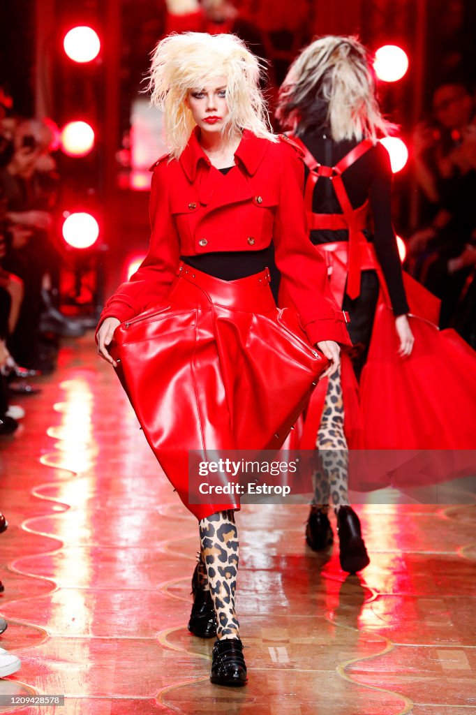 Junya Watanabe : Runway - Paris Fashion Week Womenswear Fall/Winter 2020/2021