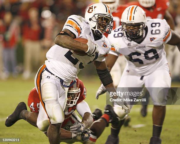 Auburn RB Kenny Irons rushed for 179 yards and 2 TDs in the game against Georgia at Sanford Stadium in Athens, GA on November 12, 2005. The Tigers...